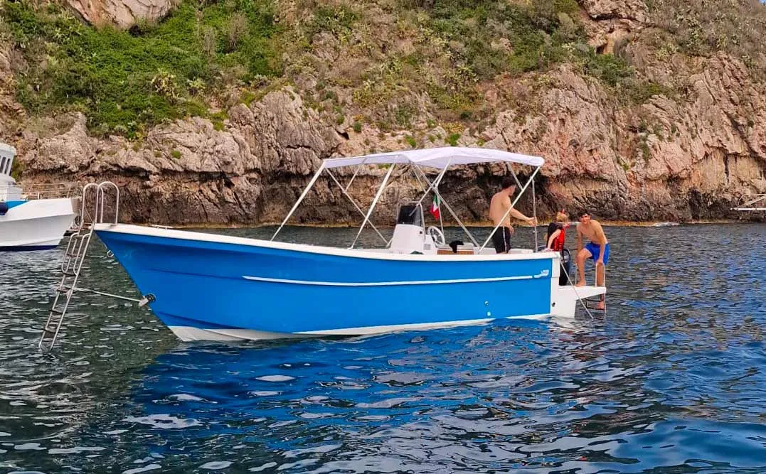 Diana boat for sea trips around Taormina