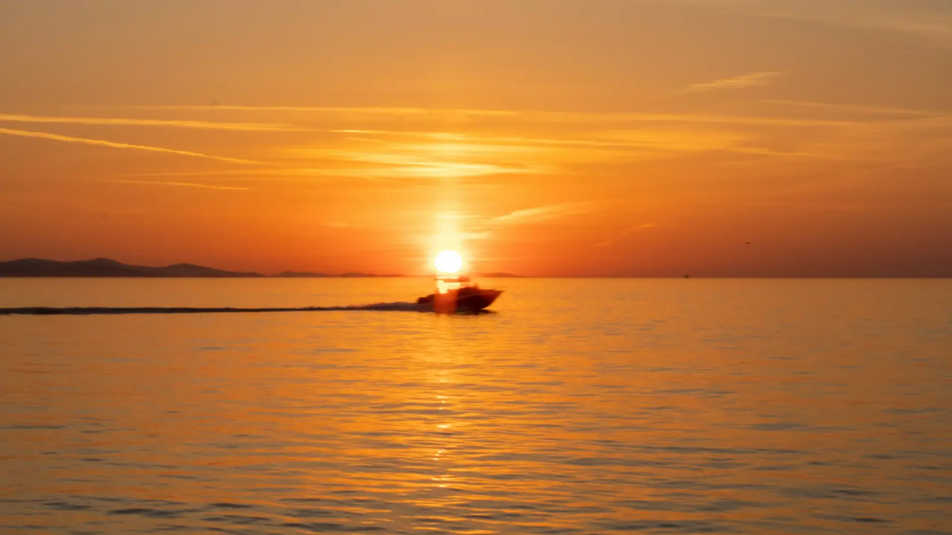 Sunset boat tour Taormina - tramonto sul mare di Sicilia